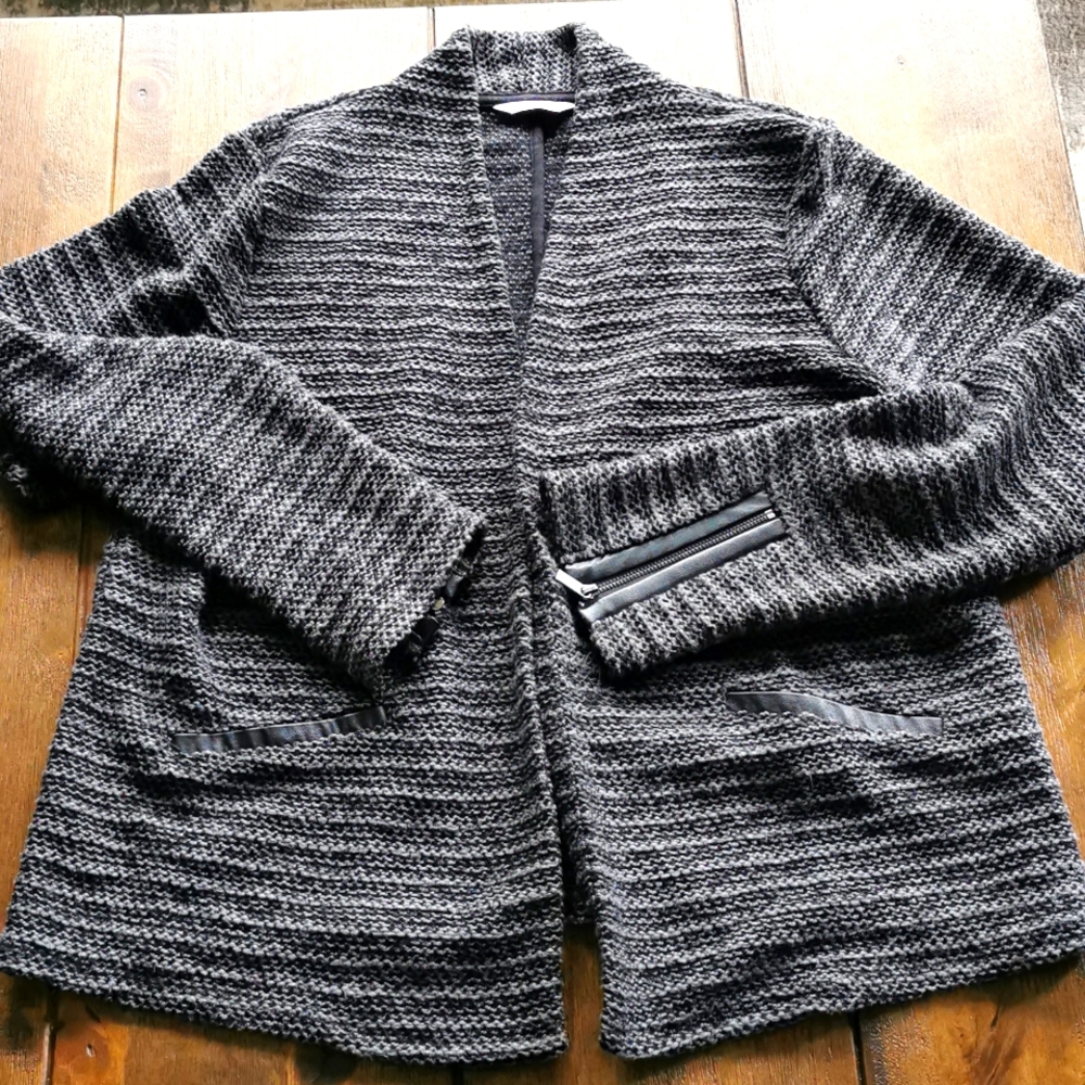Twill blazer with faux leather embellishments (L)